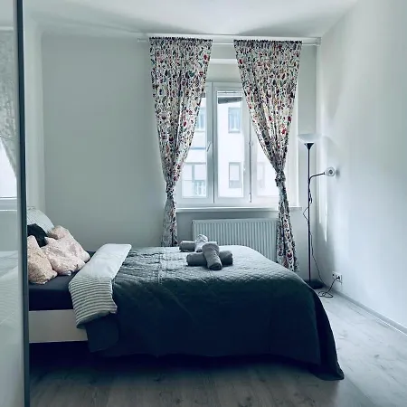 Cozy Place With A Balcony Appartement *