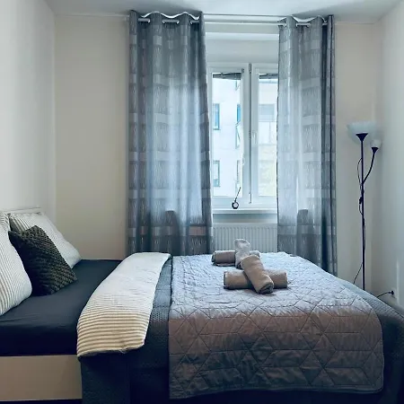Cozy Place With A Balcony Lägenhet